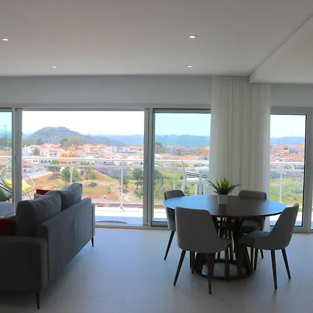 Nazaré Views I - Terrace, Pool&Sea View Apartamento *